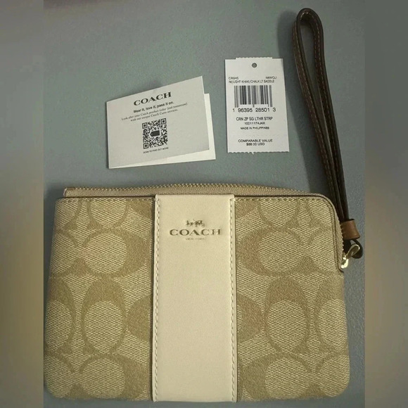 Coach Corner women’s Zip Wristlet Signature Canvas Stripe khaki chalk saddle - Picture 1 of 5